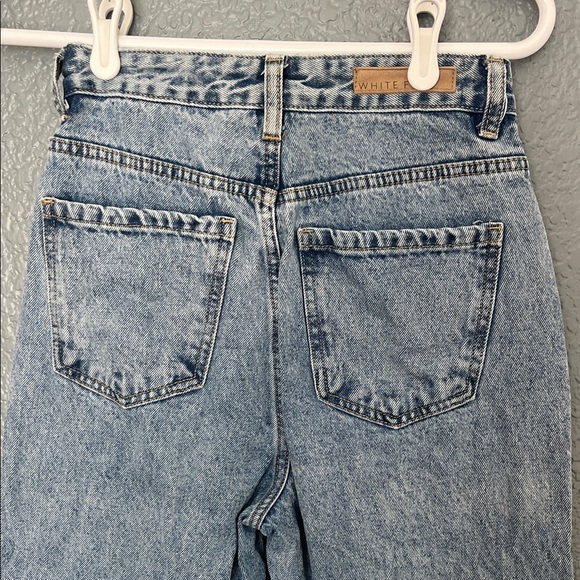 White Fox Boutique Light Blue Straight Leg Jeans - Picture 8 of 14